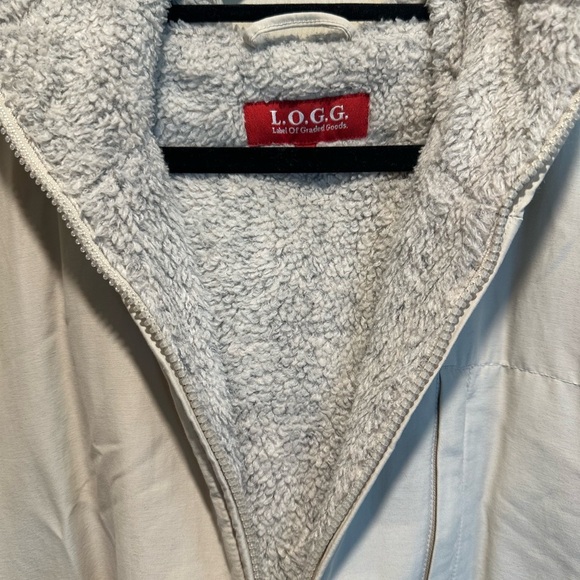 Cream Bomber Jacket with Insulated Weather-Resistant Design - Picture 3 of 4